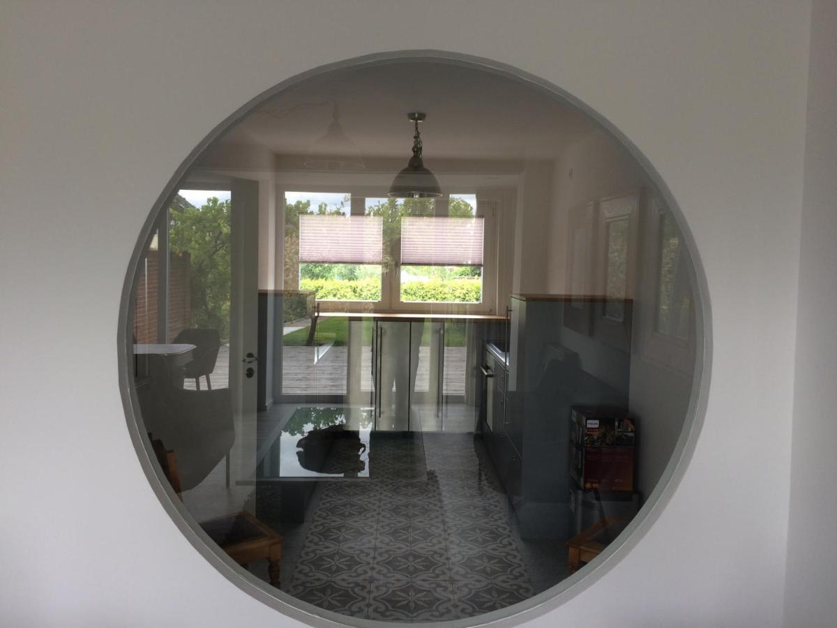 Haus 13 Eutin Villa ภายนอก รูปภาพ